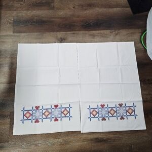 Vintage Hand Embroidered "❤️ & Flowers" Queen Pillow Case Set